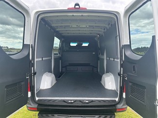 2022 Mercedes-Benz Sprinter - Thumbnail