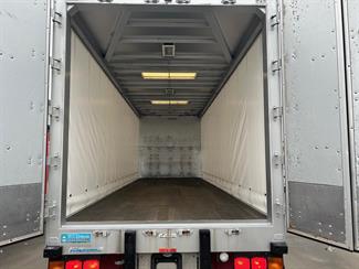 2009 Mitsubishi Fuso - Thumbnail