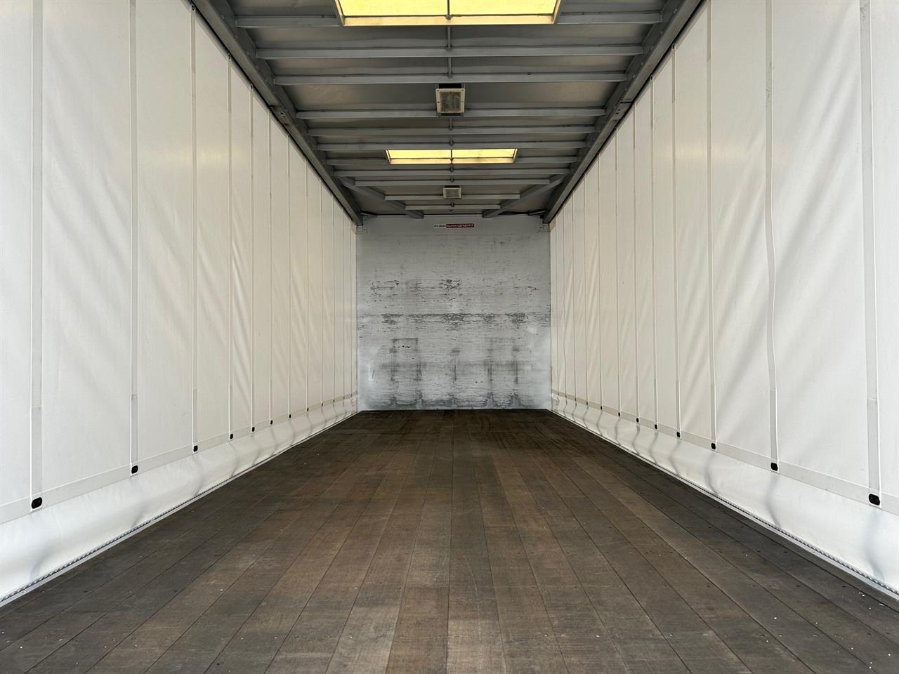 2009 Mitsubishi Fuso