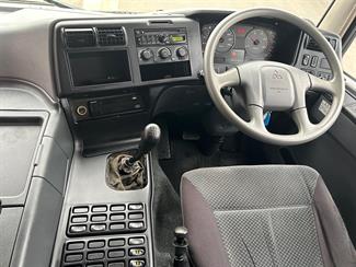 2009 Mitsubishi Fuso - Thumbnail