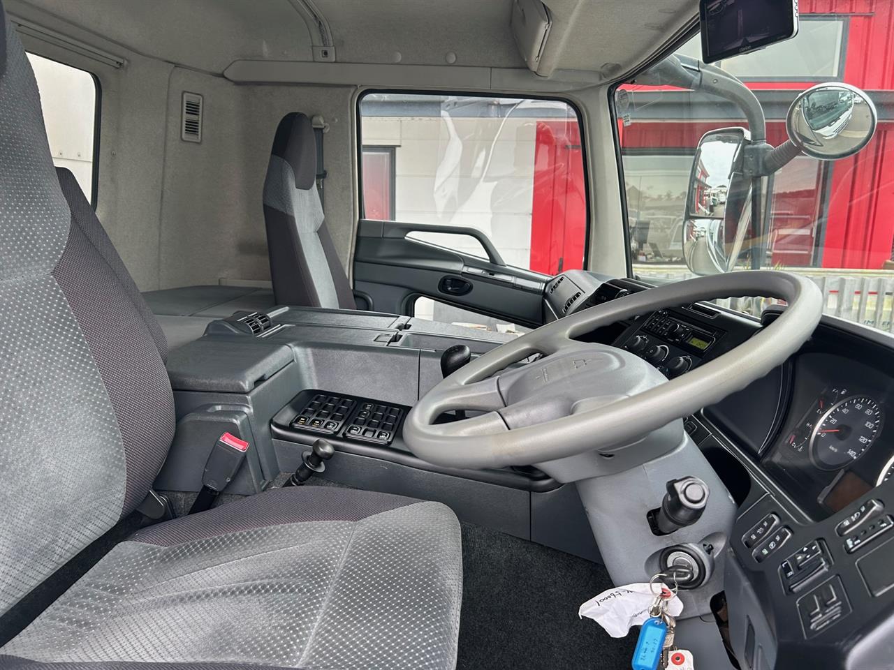 2009 Mitsubishi Fuso