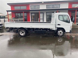 2018 Mitsubishi Canter - Thumbnail