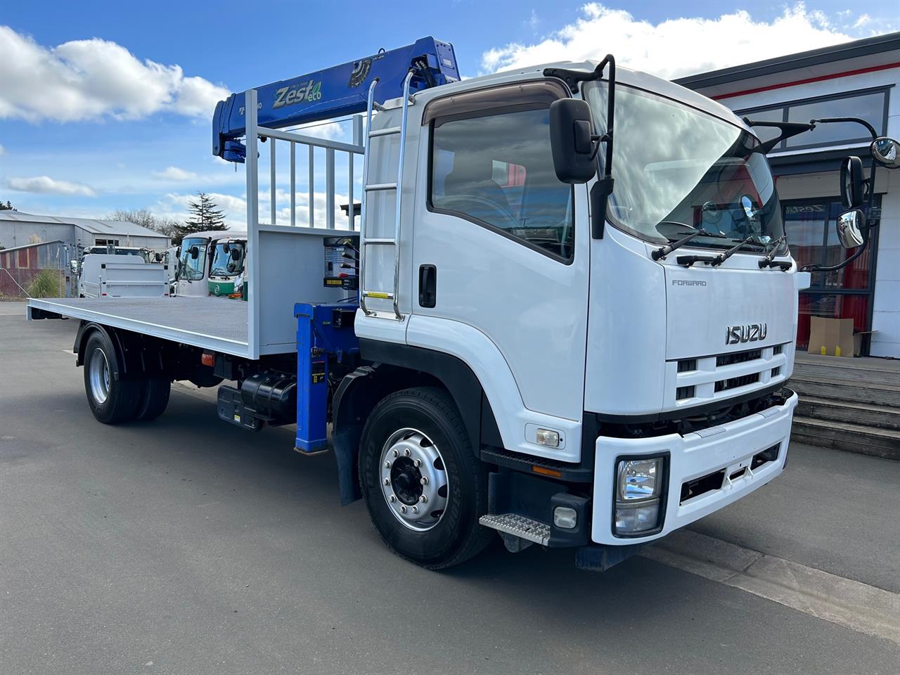 2013 Isuzu FRR500