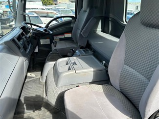 2013 Isuzu FRR500 - Thumbnail