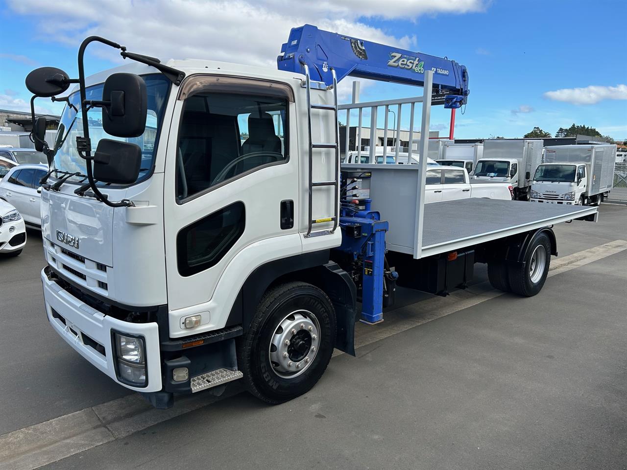 2013 Isuzu FRR500