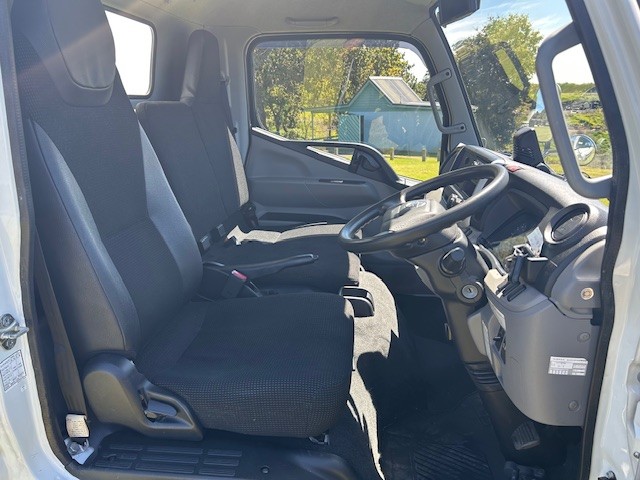 2020 Mitsubishi Canter