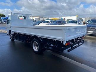 2018 Mitsubishi Canter - Thumbnail