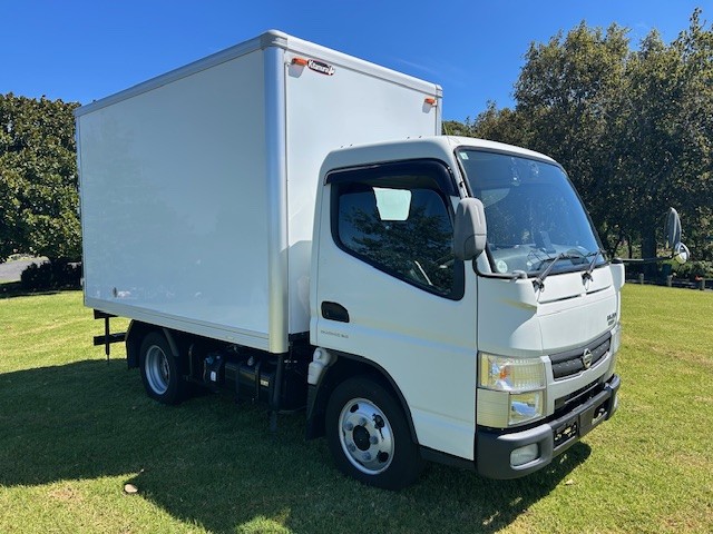 2020 Mitsubishi Canter