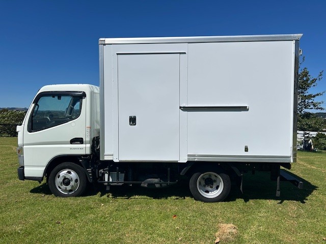 2020 Mitsubishi Canter
