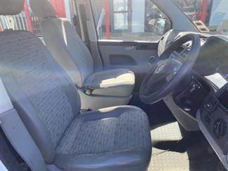 2012 Volkswagen Transporter - Thumbnail