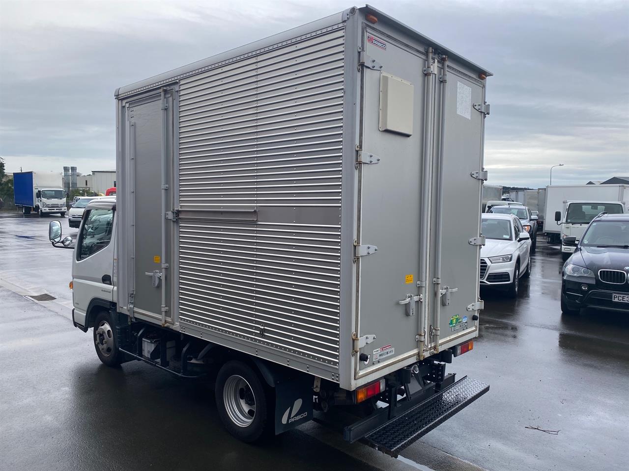 2017 Mitsubishi Canter