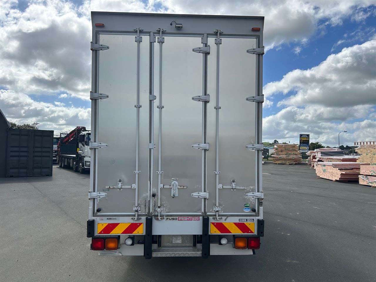 2015 Mitsubishi Fuso