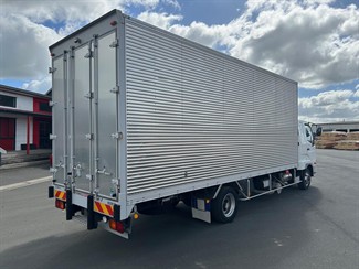 2015 Mitsubishi Fuso - Thumbnail