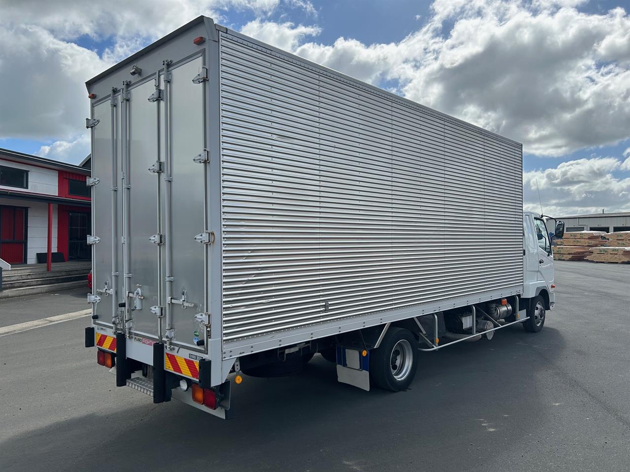 2015 Mitsubishi Fuso